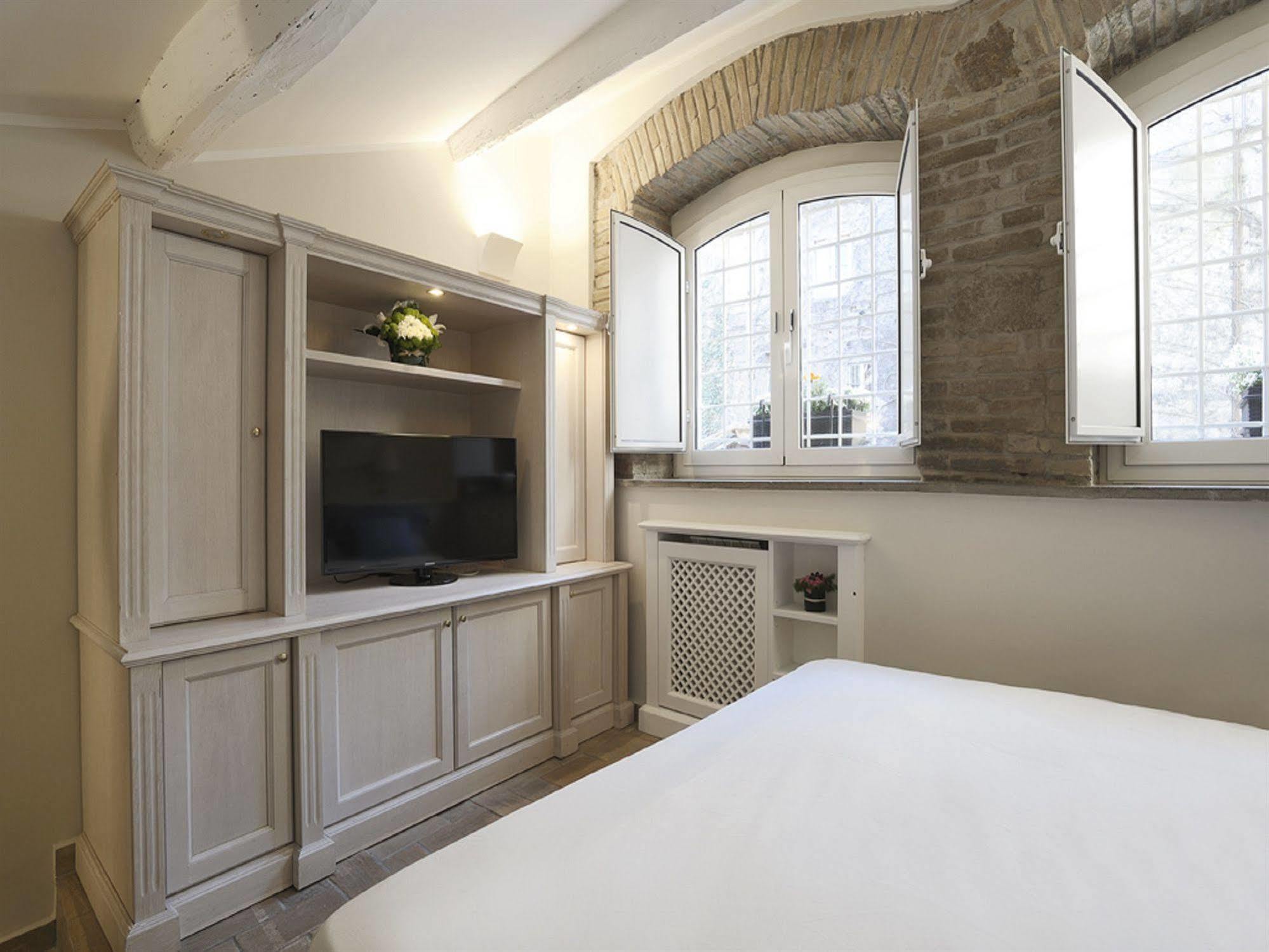 Antiche Residenze Romane Navona Exterior photo